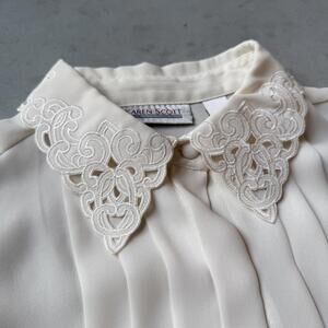 Vintage Cream Embroidered Decorative Collar Blouse Great for Layering
